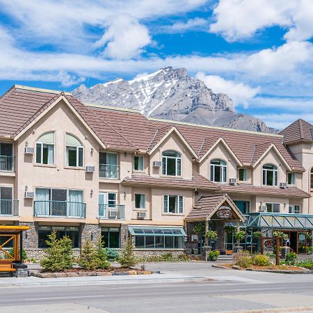 Irwin'S Mountain Inn Банф Экстерьер фото