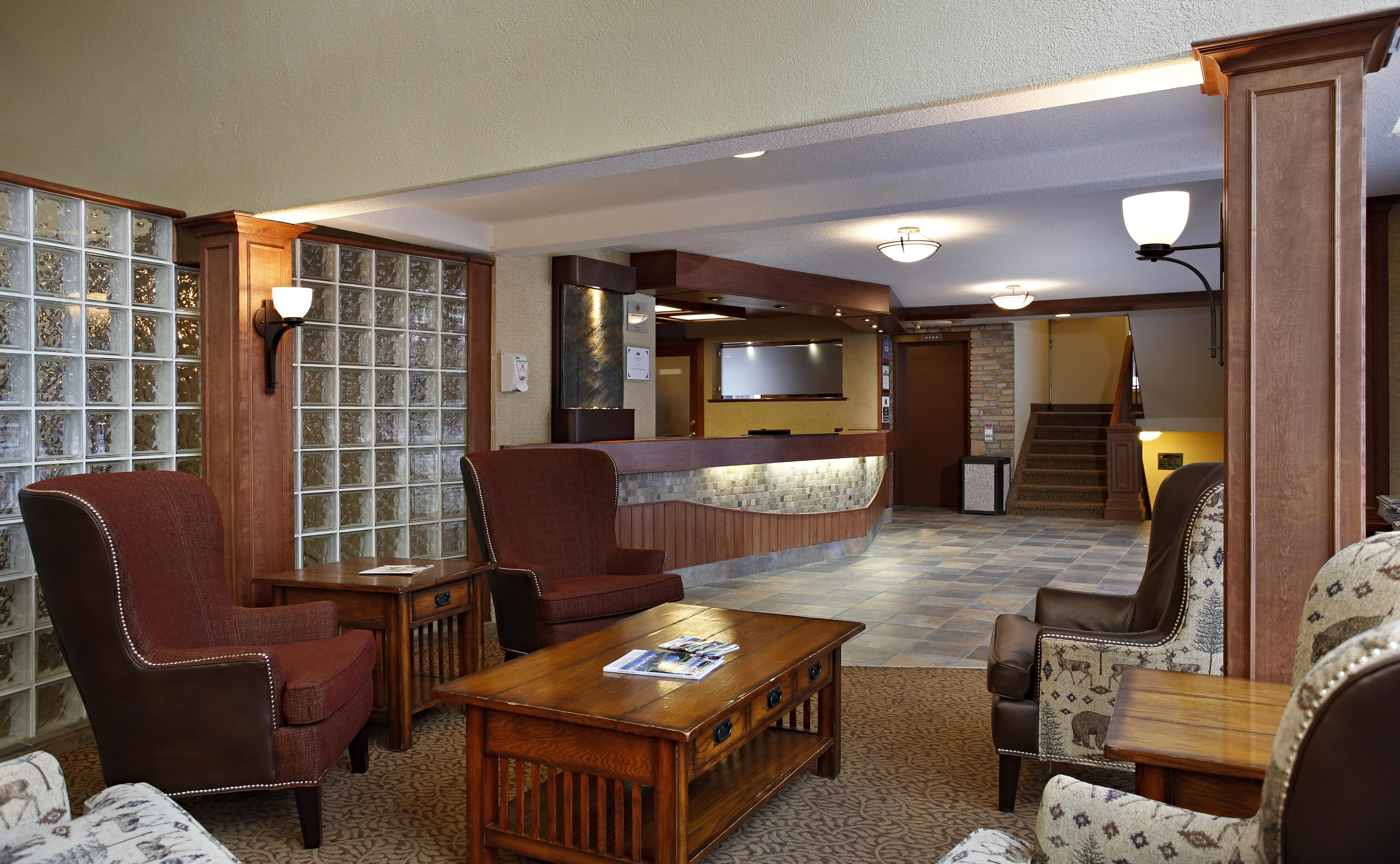 Irwin'S Mountain Inn Банф Экстерьер фото